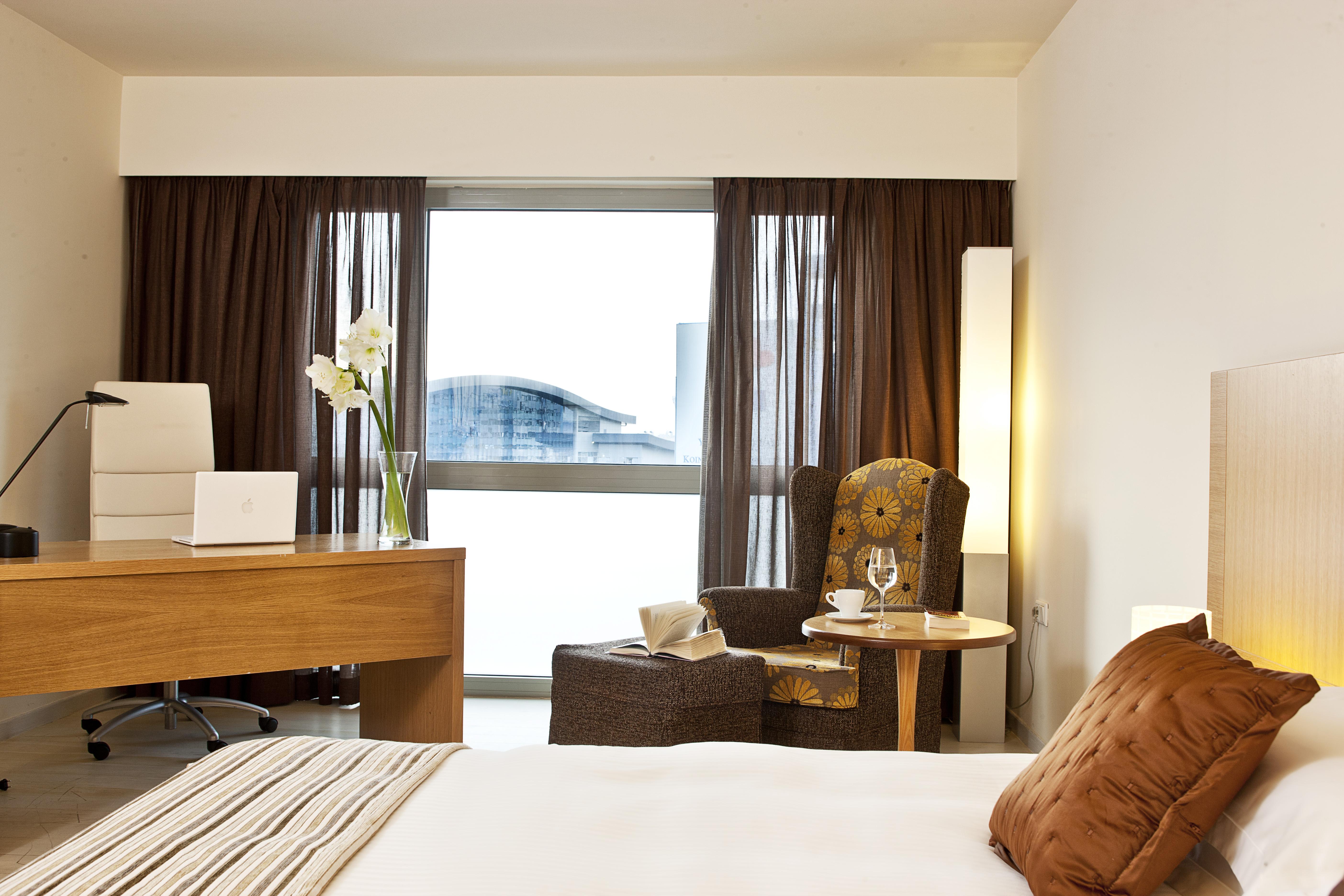 Hotel Civitel Olympic Athen Zimmer foto
